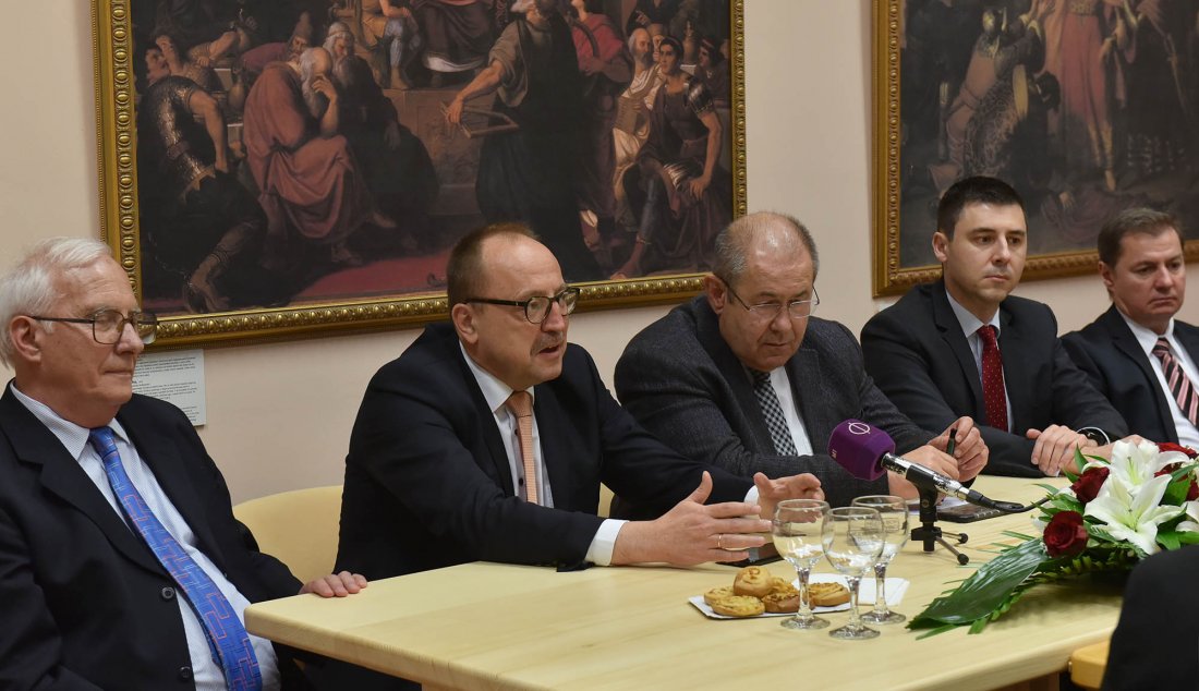 Óbecsére látogatott Németh Zsolt, a Magyar Országgyűlés külügyi bizottságának az elnöke